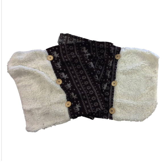 NWT Holiday Moose Table Runner Dark Brown - Picture 2 of 2